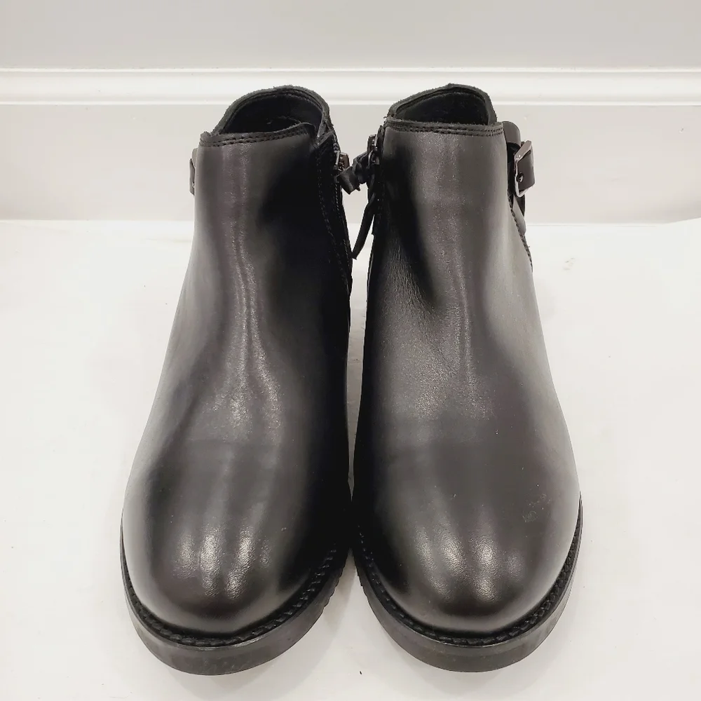 NEW SoftWalk Raleigh Bootie Black